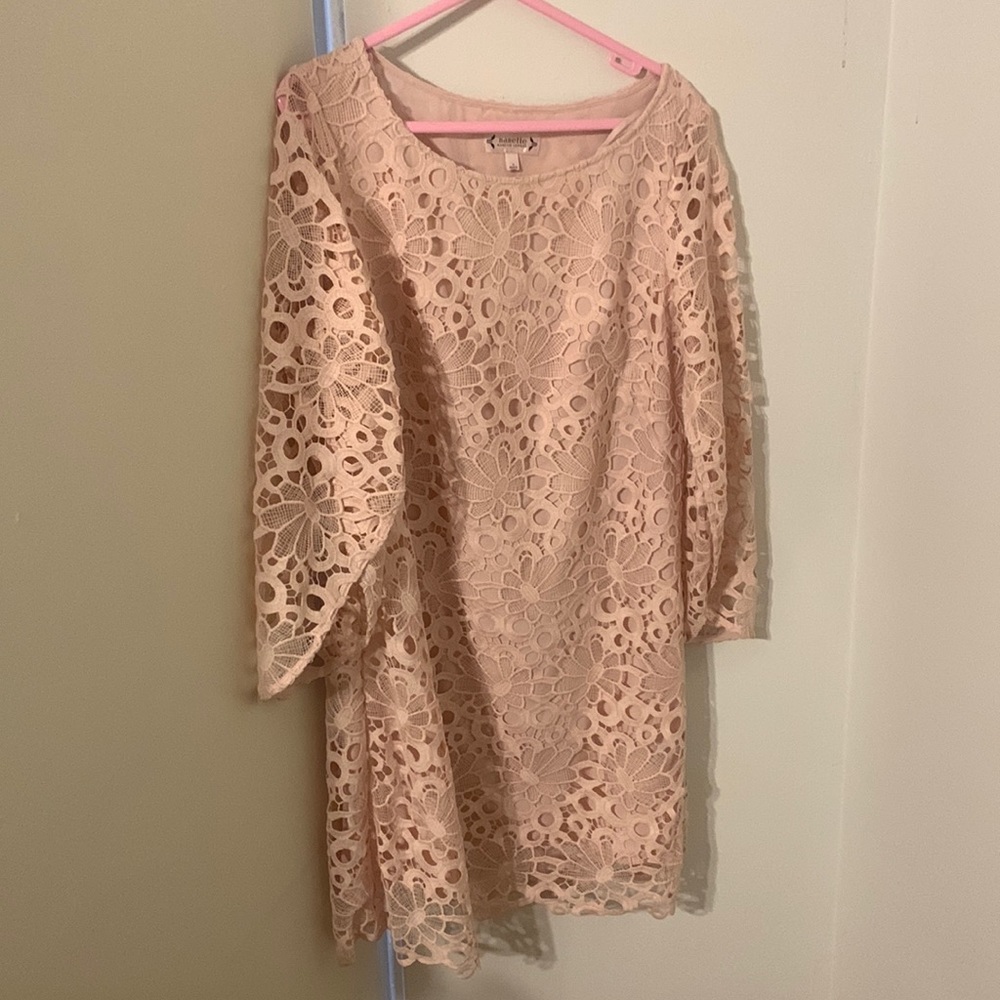 Sold❌Nanette lepore women’s pink lace shift dress size 10